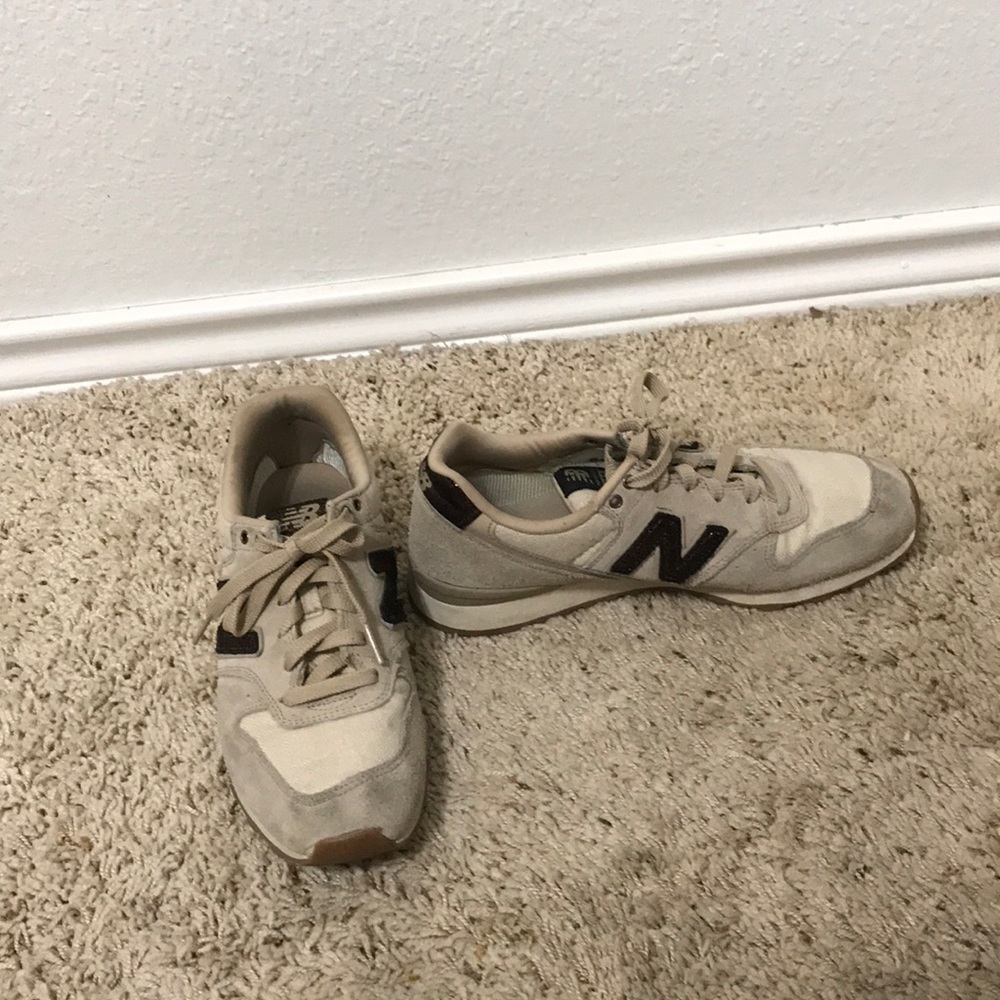 women's new balance shoes size 8.5!!!